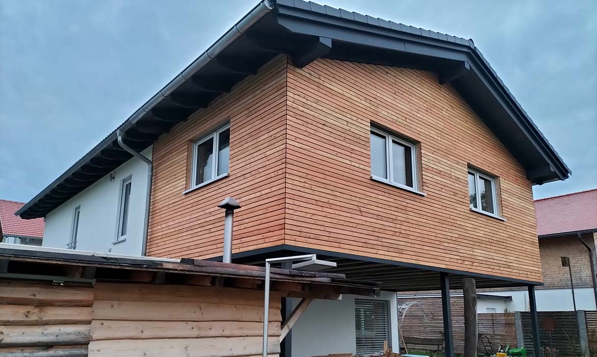 Holzhaus Aufstockung - Zimmerei Krumm